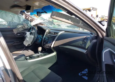 2015 Nissan Altima 2.5/S/Sv/Sl из США, поврежденный, VIN 1N4AL3AP4FC267146